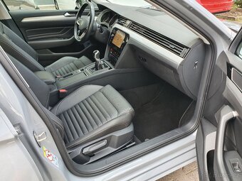 VW Passat B8 Variant 2.0TDI 110kW Man. Press&Drive Full LED - 13