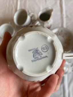 Porcelánová sada s květinami - 13