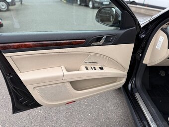 Škoda Superb 2 kombi SCOUT 2.0 TDI 125 KW, 4x4, 12/2012 - 13