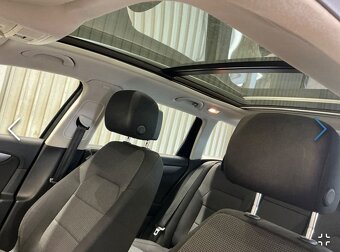 Volkswagen Passat 1.4 TSi EcoFuel Comfortline - 13