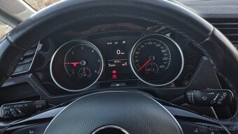 Volkswagen Touran 2.0 TDI 110 kW 7-Míst 1.majitel 2020 DPH - 13