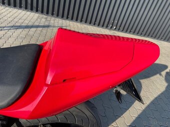 Suzuki Gsxr 600, 88KW, 23xxx km, nová STK - 13