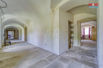 Prodej historického objektu, 1614 m², Červené Poříčí - 13