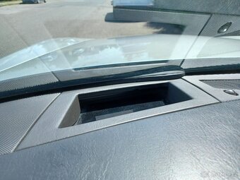 CADILLAC XLR  luxusní kabriolet cabrio  žehlička - 13