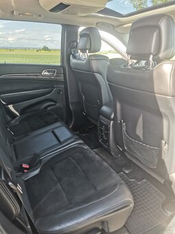 Jeep Grand Cherokee - 13