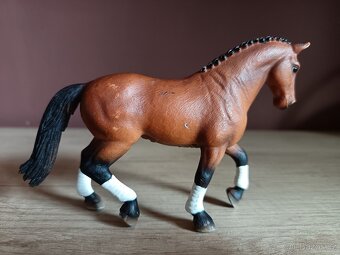 SCHLEICH Koně SBĚRATELSKÉ FIGURKY 12 - 13