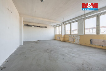 Prodej výrobního objektu, 2602 m², Kladno, ul. Buštěhradská - 13