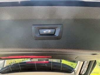 BMW X1 18d Sportline - 13