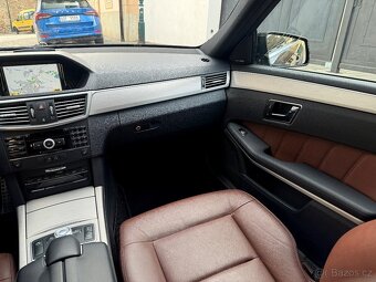 Mercedes Benz E350CDi AMG 4M Panorama Distr Harman Vzduch - 13