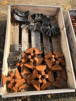 Opotřebitelné náhradní díly na Pöttinger, Kverneland - 13