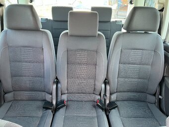 Volkswagen Touran, 2.0 TDi 125kW 7 MÍST, TAŽNÉ - 13
