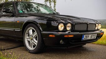 Jaguar XJR X308 - 13
