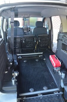 Citroen Berlingo MultiSpace 1.6HDI pro přepravu ZTP - 13