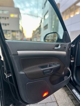 Škoda Octavia Scout, 2013, 4x4, 103 kW - 13