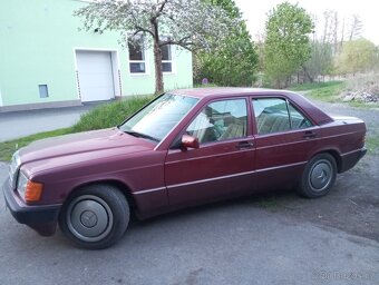 Mercedes Benz 190E 2,3 automat - 13