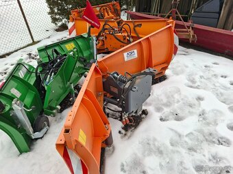 Sněhová radlice za traktor - 13