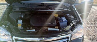 Chrysler Town&Country 3.6 Pentastar - 13