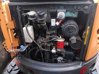 Pásový minibagr CASE CX 26C - 13
