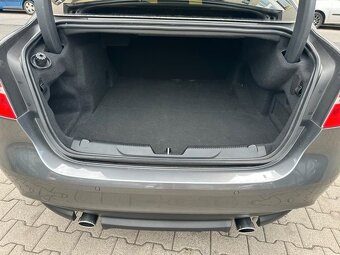 Jaguar XE Prestige AWD 2.0D mod 2020 - 13