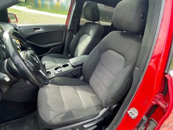 Mercedes Benz B180 B trída w246 - 13
