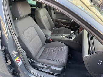 VW Passat B8 2.0 TDI 110kW DSG Tažné Webasto Navi Kamera ACC - 13