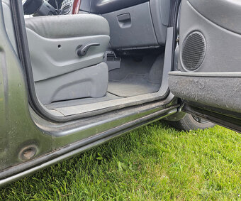 Chrysler Grand Voyager 2.8 CRD Automat 7 Míst - 13
