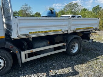 Iveco Eurocargo 120/220 r.v . 2009 , tristrany sklapec - 13