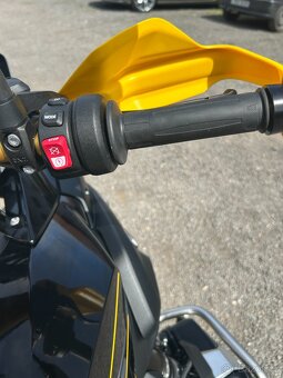 BMW R1250 GS (výroční edice 40 let GS) - 13
