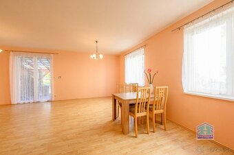 Řadový rodinný dům Plzeň - Nová Hospoda, ul. U Svahu - 13