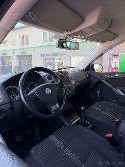VW Tiguan 4x4 2.0 Tsi 125 kw velmi dobrý stav - 13