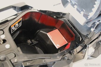 Honda Forza 750 - PŮVOD ČR,1.maj,DPH,serviska,krásný stav - 13