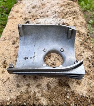 ČZ 125 175 250 - kryt karburatoru - 13