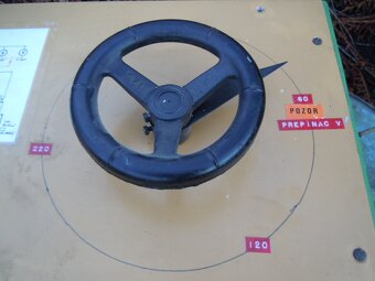 ROZVÁDĚČ  VÍCEÚČELOVÝ - 13