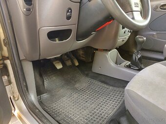 Ford Fiesta 1.25 55kw benzín - 13
