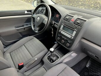 Volkswagen Golf 1.6 MPi - 13