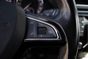 Škoda Superb Combi 2.0 TDI - 13