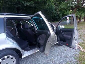 Škoda octavia 1.9tdi-81kw kombi - 13