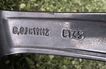 VEGA CRATER orig.skoda Superb3V 5x112 8j x19 ET 45 VW - 13