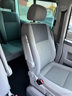 Volkswagen Transporter Caravelle T5.1 Long - 13