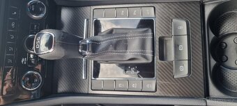 Škoda Superb Combi 2.0TDI 147Kw DSG Sportline - 13