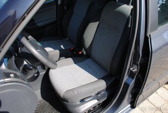 Škoda Fabia 2 1.4 63kW - klimatizace - ESP - 13