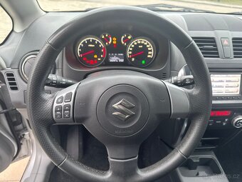 Suzuki SX4 1.6i 16V 4x4 STYLE 2012 66tkm serviska - 13