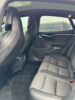 Tesla S 4x4 autopilot rv2018 najeto: 95000km - 13