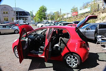 Toyota Yaris - 13