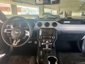 FORD MUSTANG CABRIO - 13
