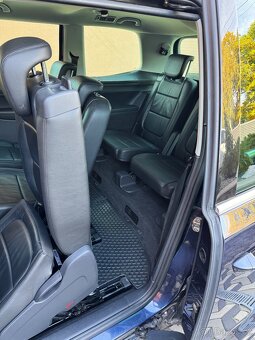 Volkswagen Sharan 2.0TDI Highline 4MOTION Webasto 103kW M6 - 13