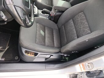 Škoda Octavia 1.6 TDI Family 77kw, 2012/11, xenony - [5.6. 2 - 13