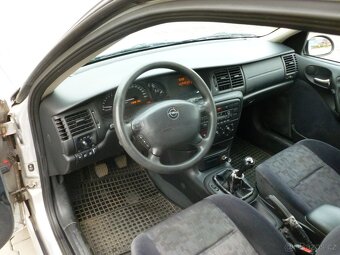 Opel Vectra 1.8 16V 1.majitel NOVÉ V CZ - 13