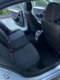 ŠKODA OCTAVIA 1.6 TDI 77 kW DSG - 13