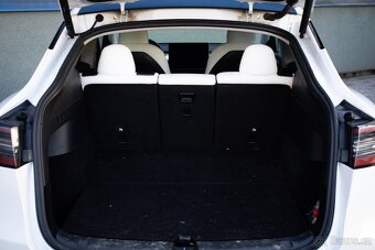 Tesla Y Long Range Dual Motor 82 kWh batéria, EAP autopilot - 13